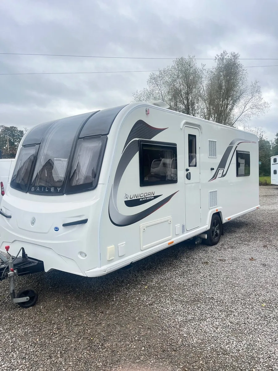 Caravan - Image 2