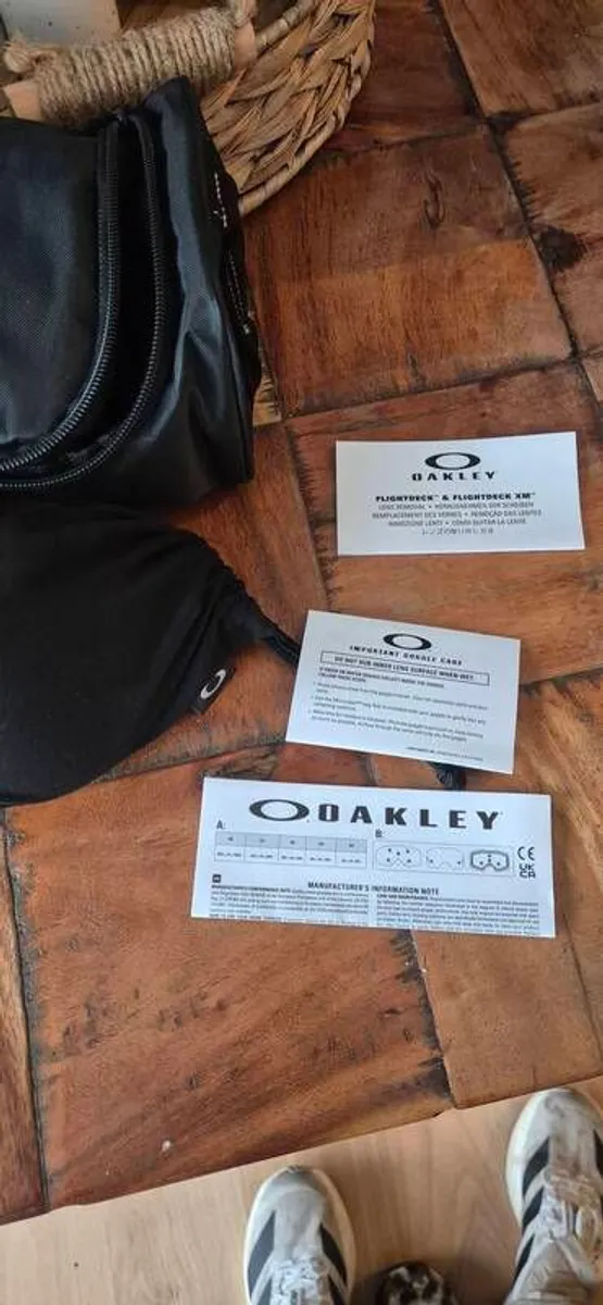 Oakley Flight Deck ski goggles large - Image 4