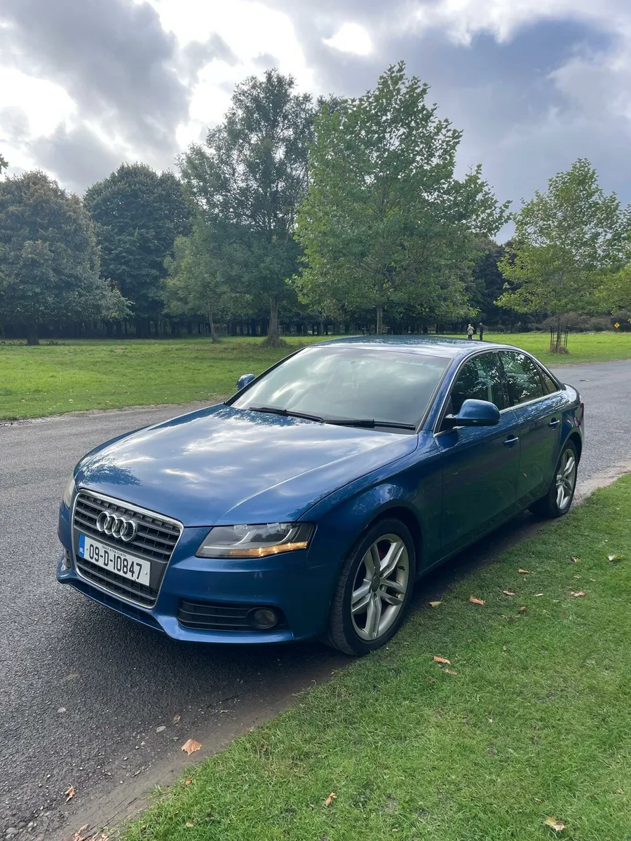 Audi A4 b8 2009 - Image 1
