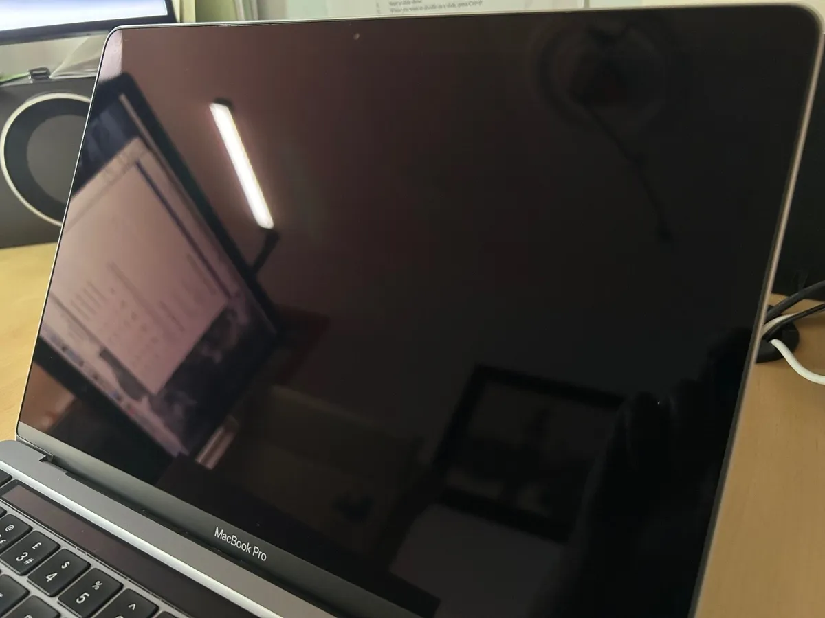 Mint condition 2020 M1 13" MacBook Pro 1TB SSD - Image 3