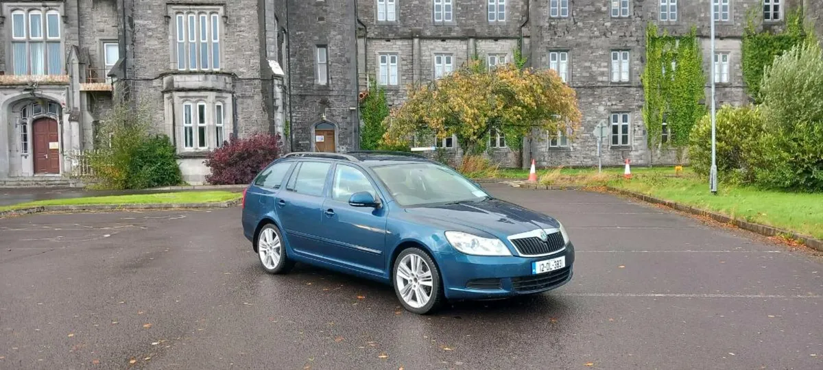 2012 Skoda Octavia 1.6 tdi 5dr Estate - Image 1