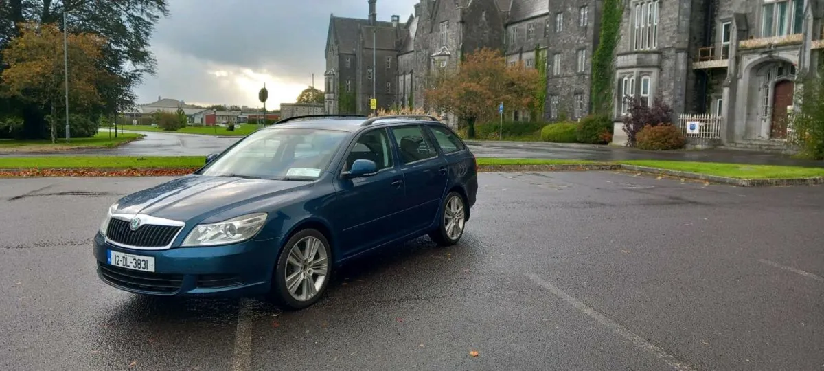 2012 Skoda Octavia 1.6 tdi 5dr Estate - Image 3