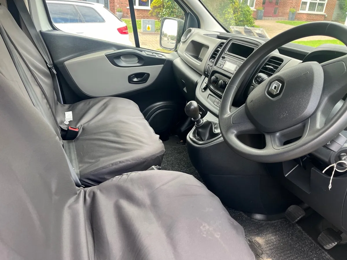 Renault Trafic 2018 - Image 3