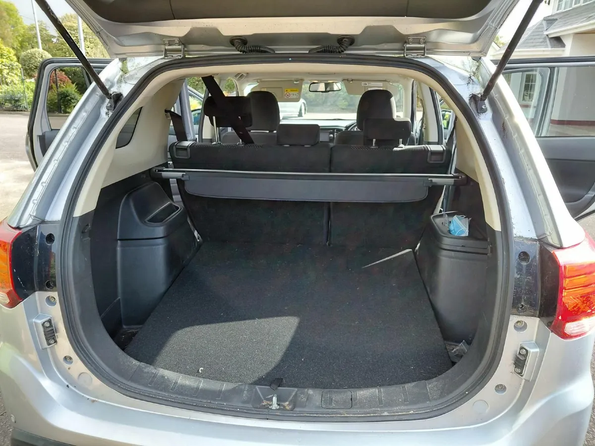 Mitsubishi Outlander 2016 - Image 2