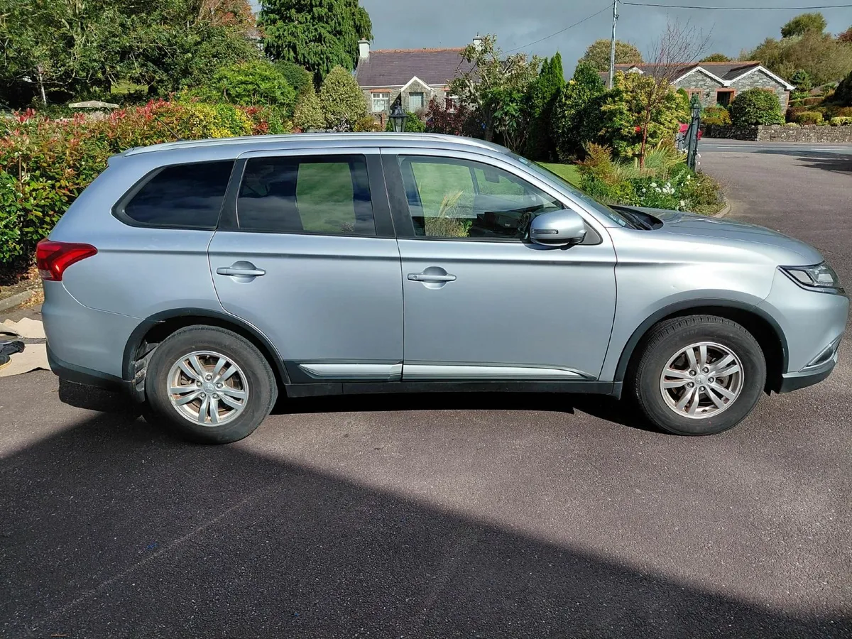 Mitsubishi Outlander 2016 - Image 4