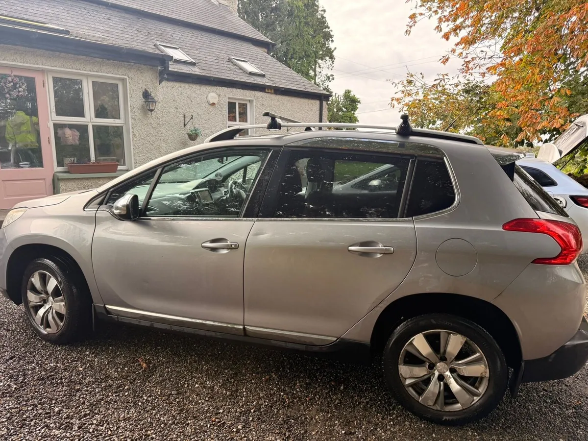 Peugeot 2008 - Image 2