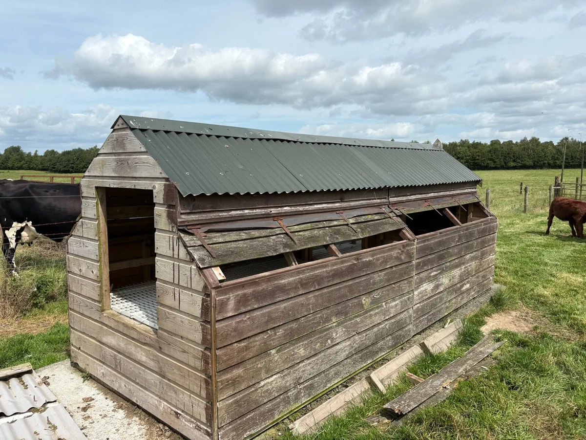 Hen House - Image 1