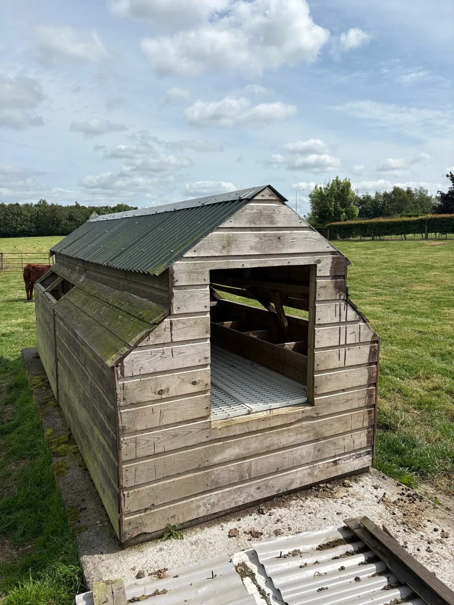 Hen House - Image 4