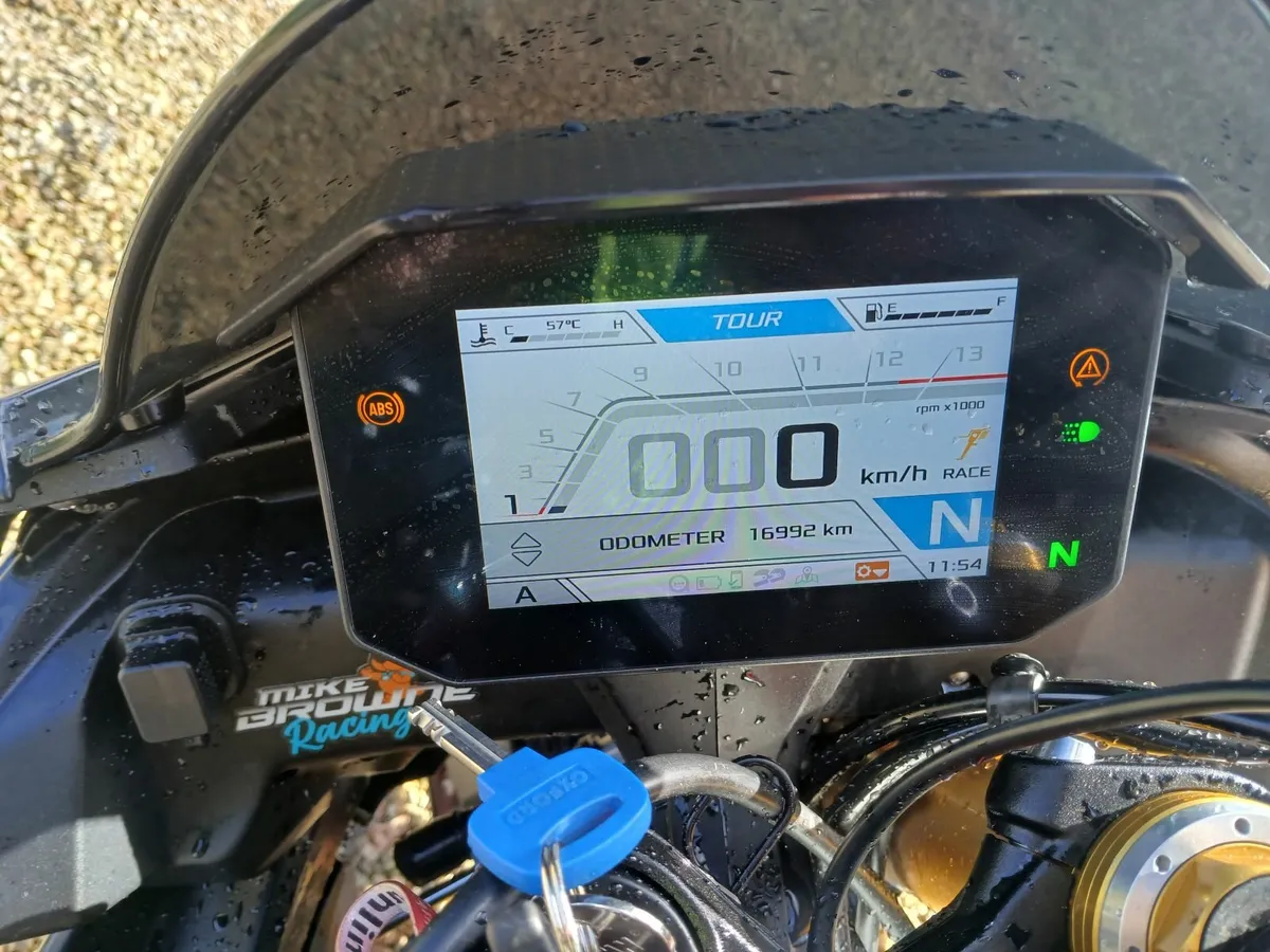 Aprilia Tuono V4 Factory 1100cc for sale - Image 4