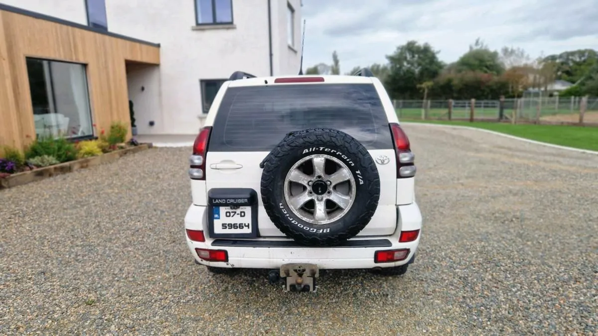 Toyota landcruiser camper - Image 2