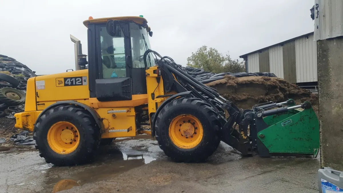 JCB 412s 2003 - Image 3