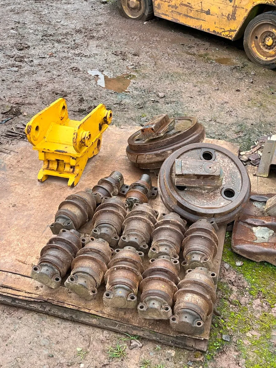 Hitachi Ex60 - Image 2