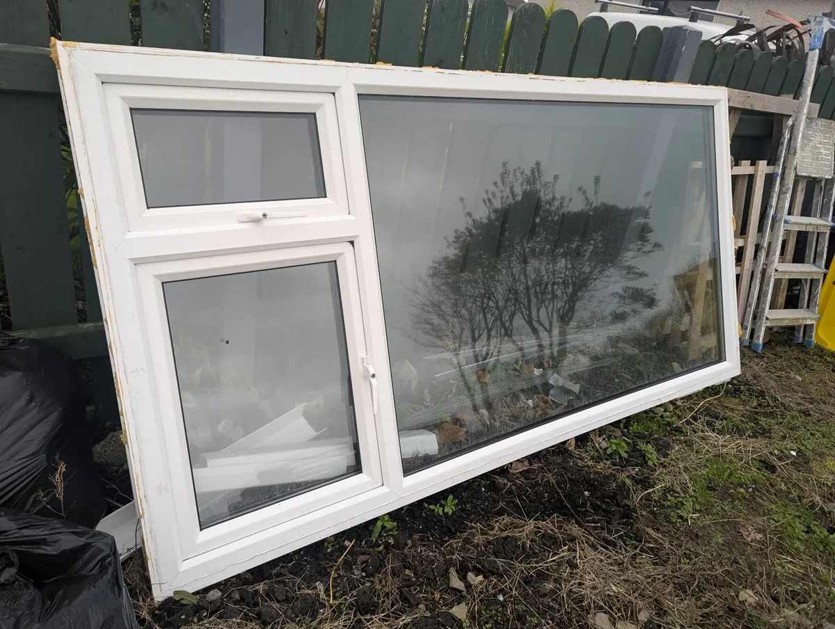 Window - double glazed rehau - 8 x 4ft - Image 3