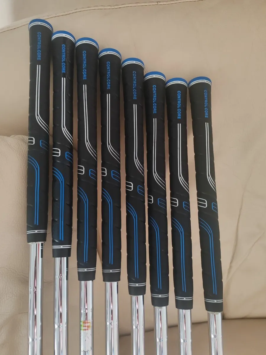 Titleist AP 2 Irons - Image 2