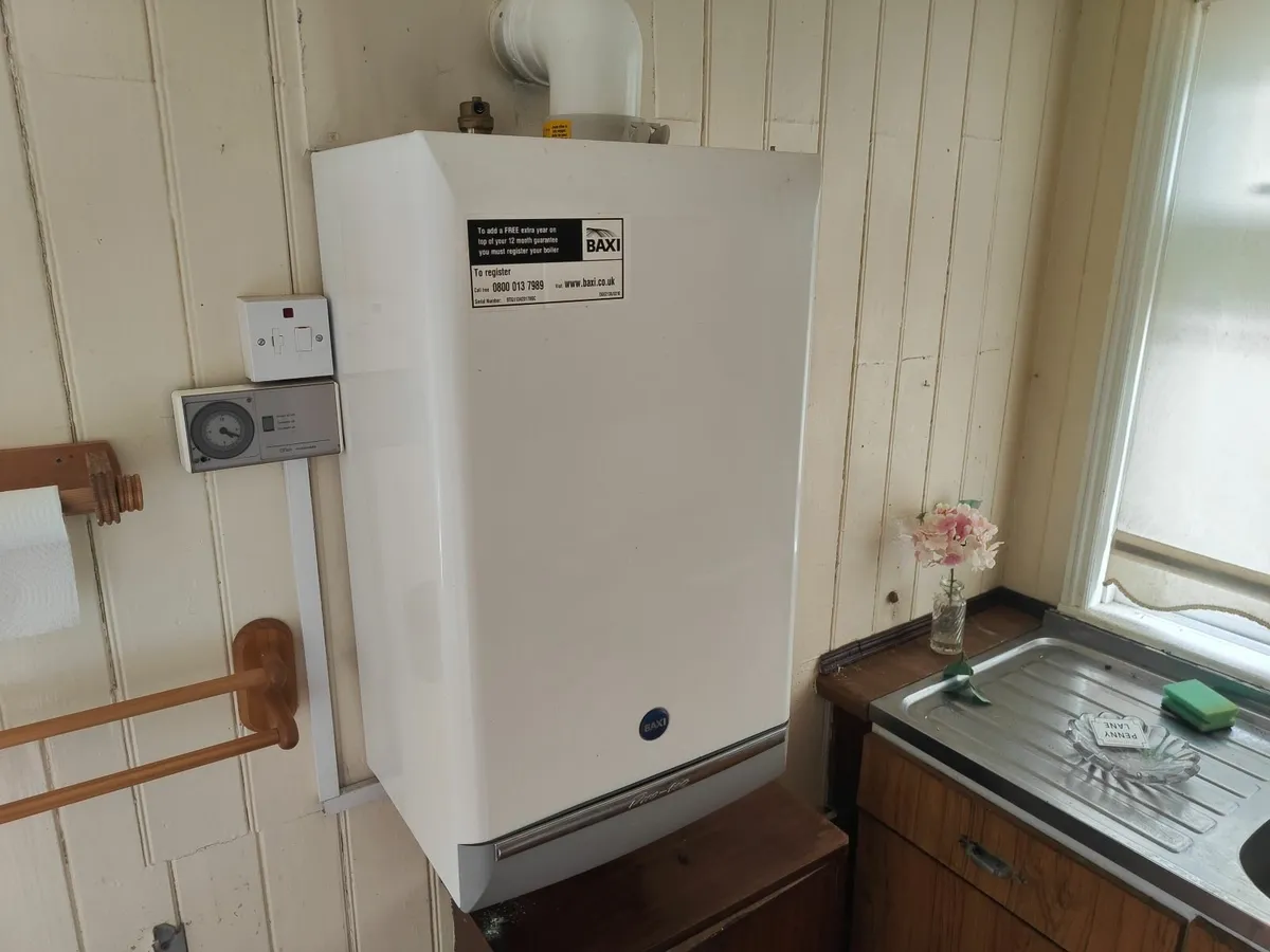 Baxi Duo-Tec Combi 24 HE A Condensing Gas Boiler - Image 1
