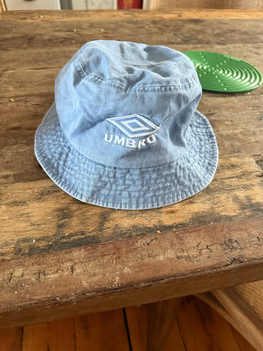Umbro oasis style bucket hat - one size