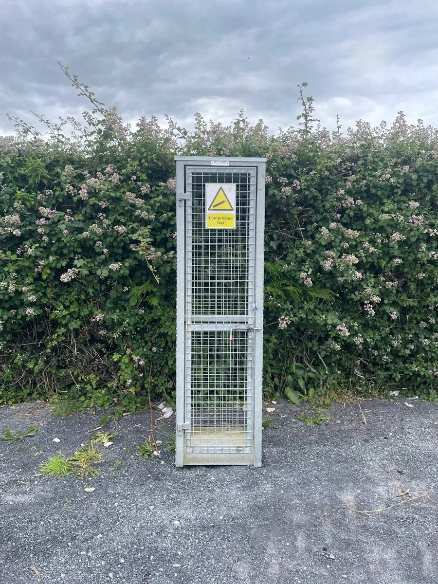 Gas Cage - Image 1