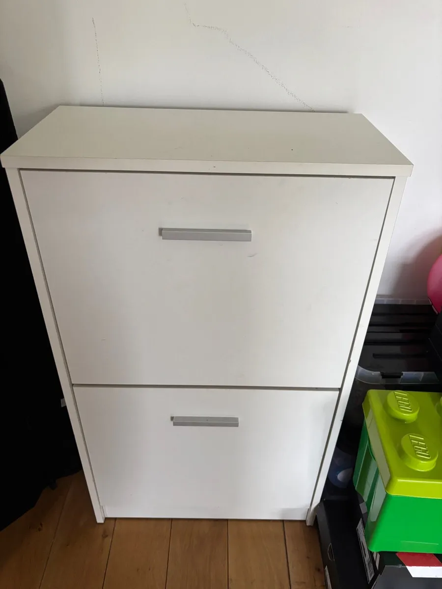 Shoe cabinet - Image 1