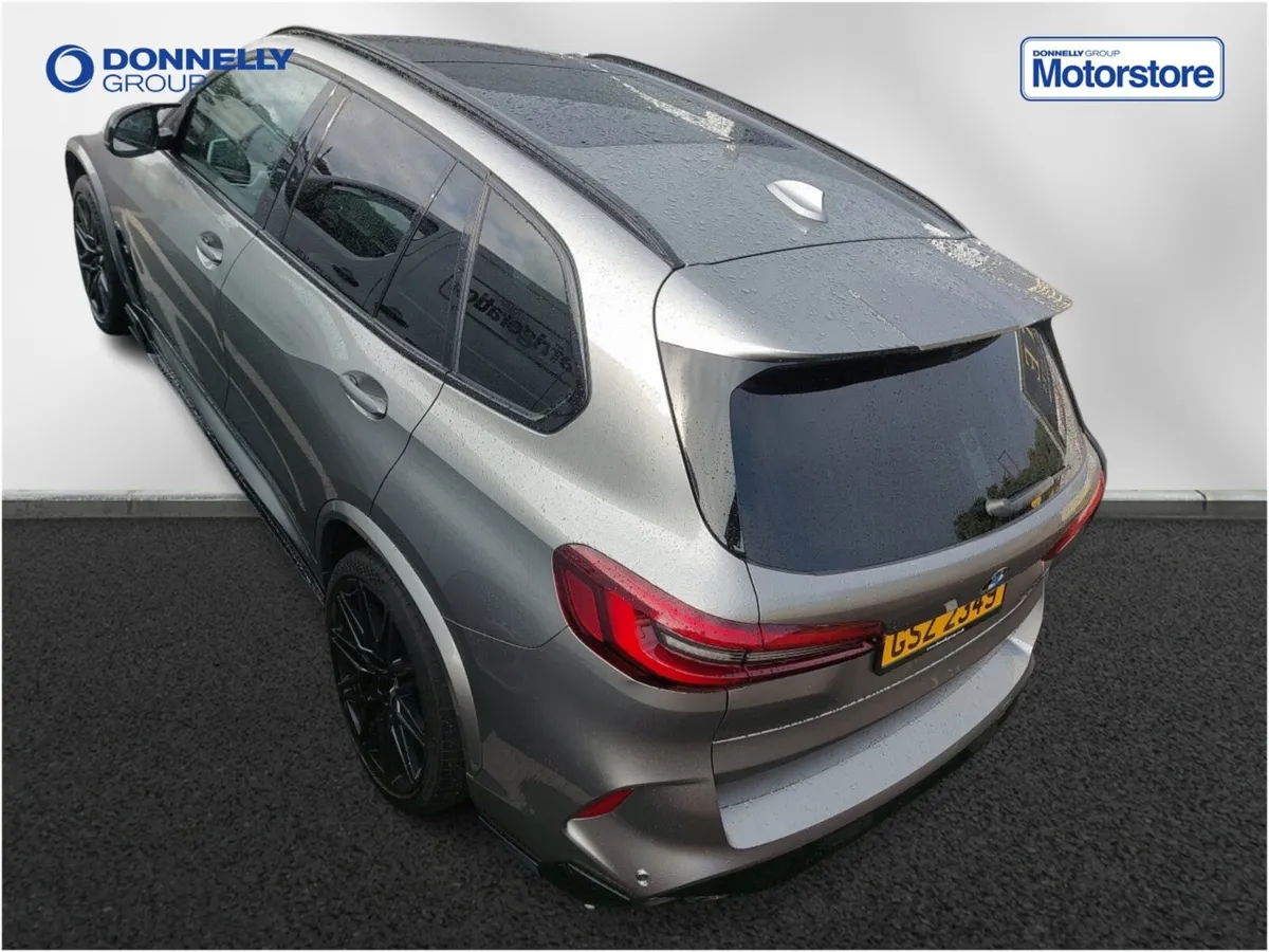 BMW X5 M Estate M Competition - Image 2