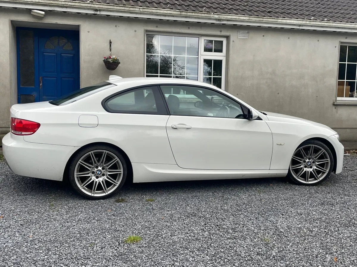 BMW 3-Series 2008 - Image 3