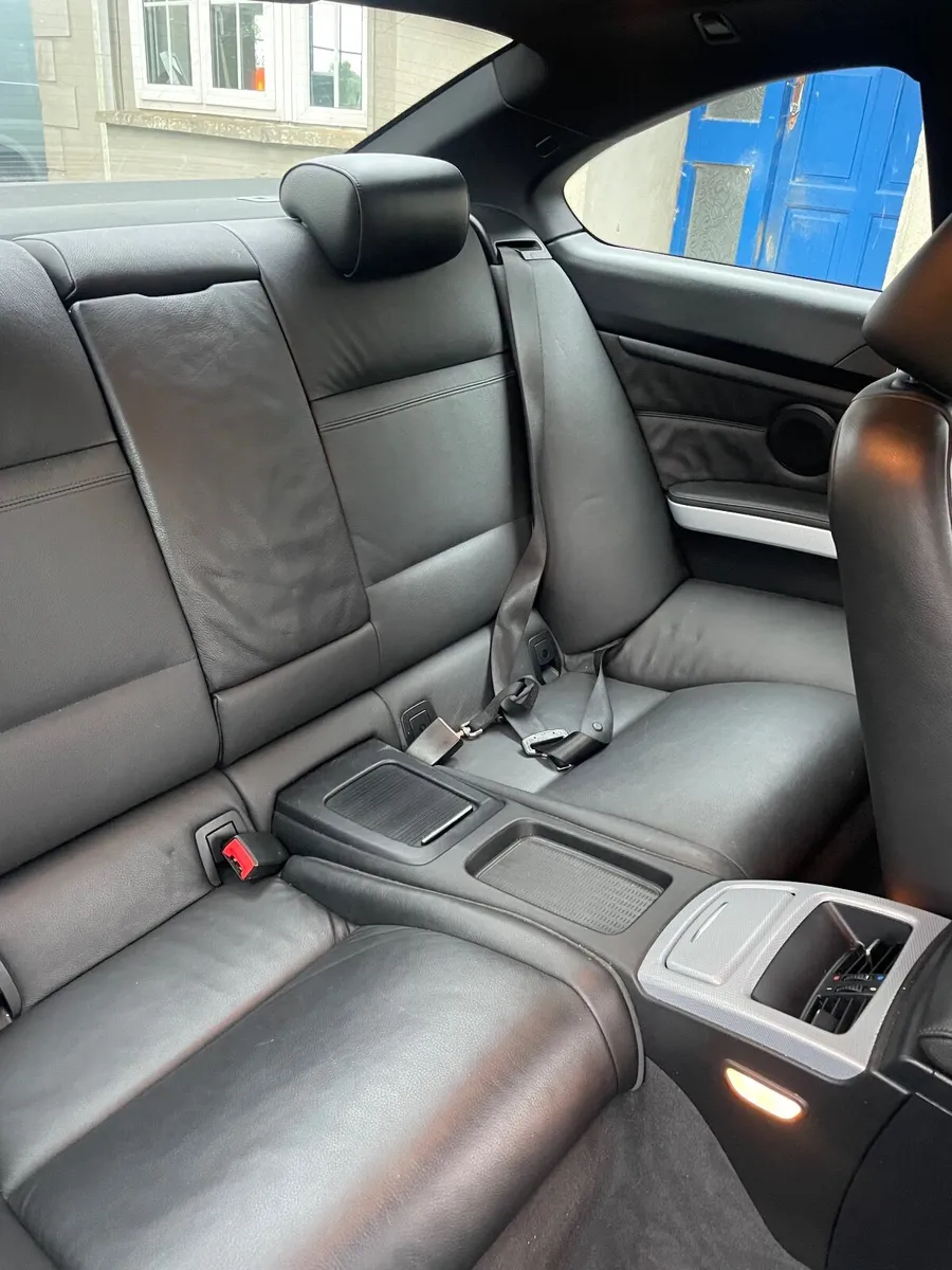 BMW 3-Series 2008 - Image 4