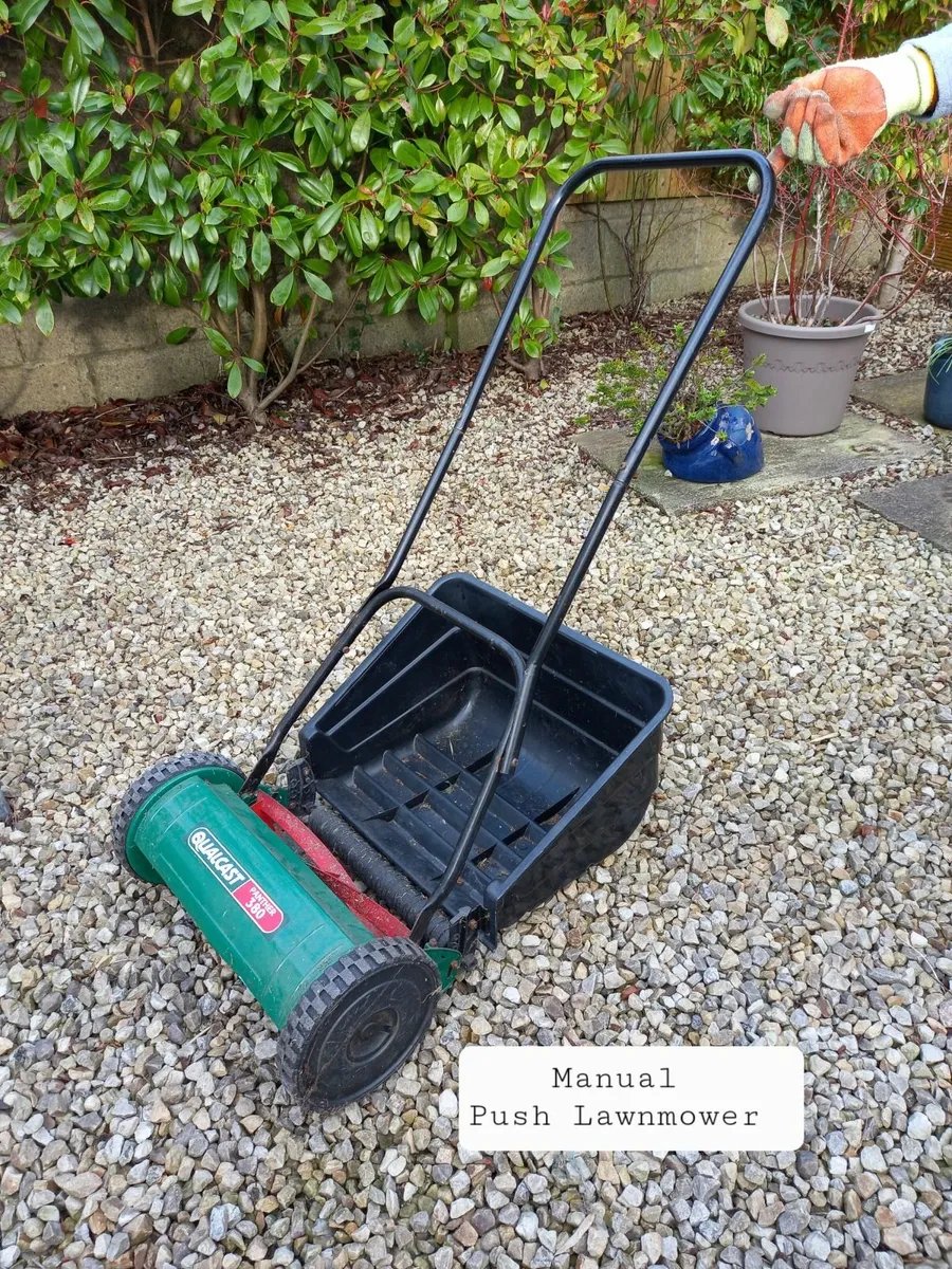 Push lawnmower - Image 1