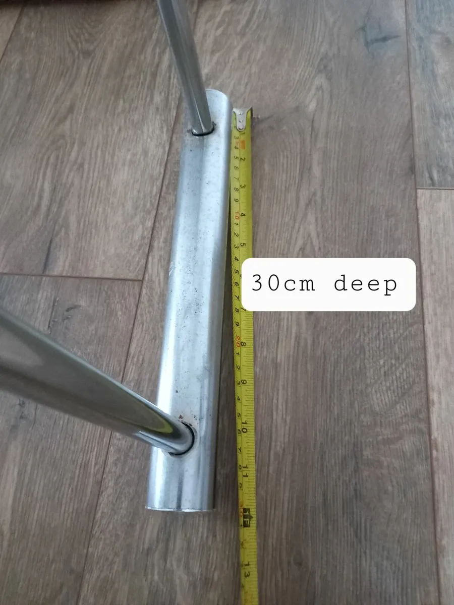 Free Standing Towel Rail - Image 4