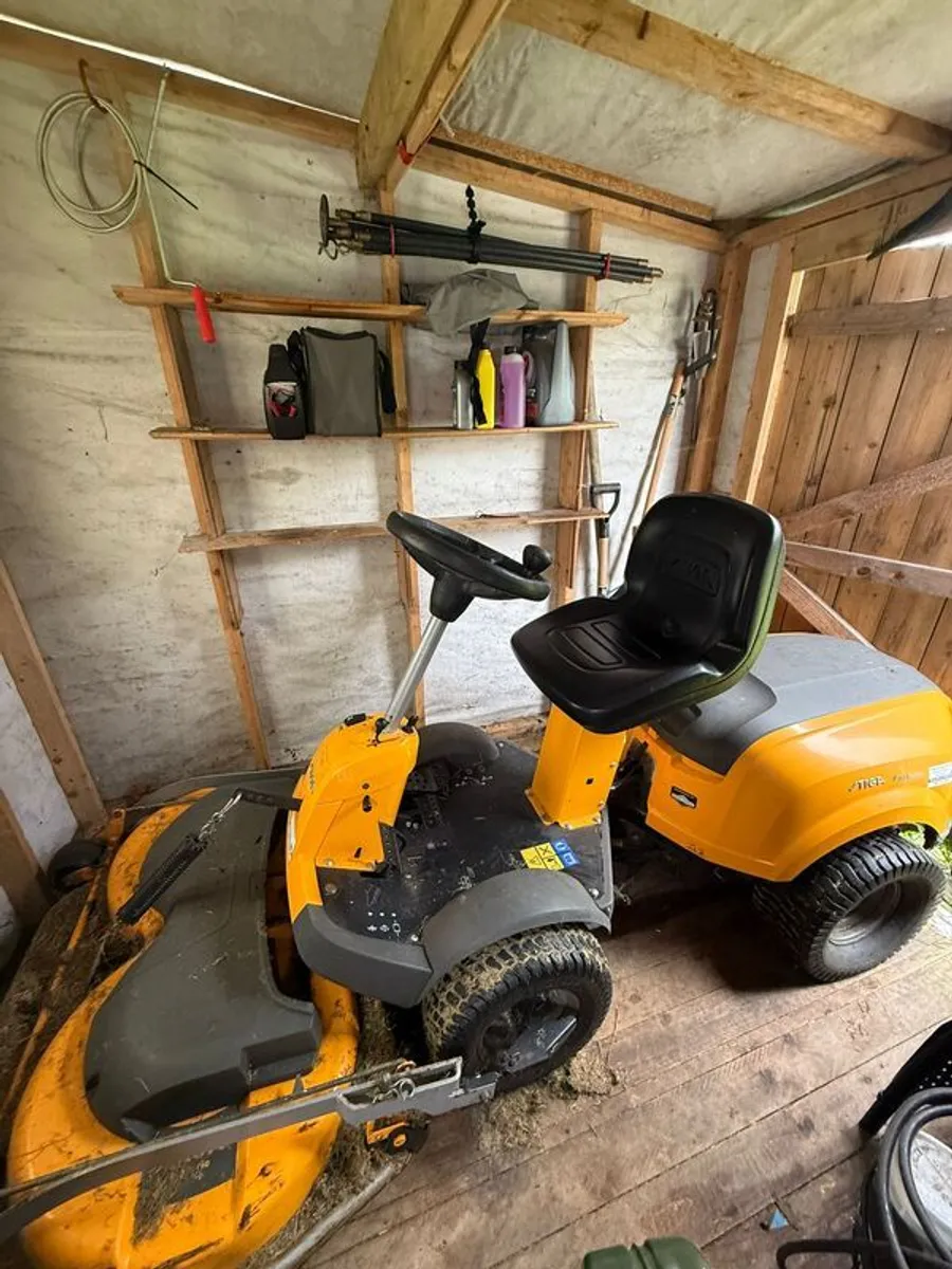 Stiga ride on lawnmower - Image 4
