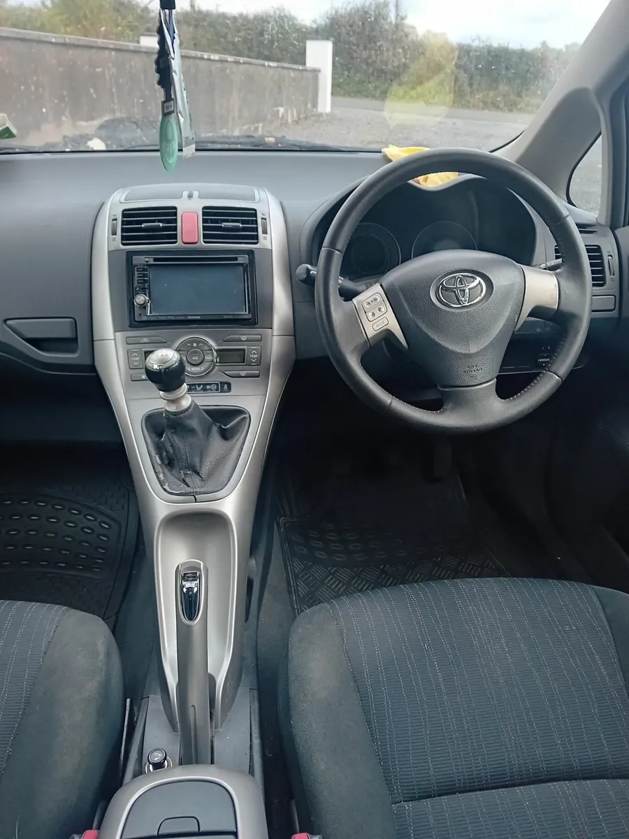 Toyota Auris 2009 - Image 3