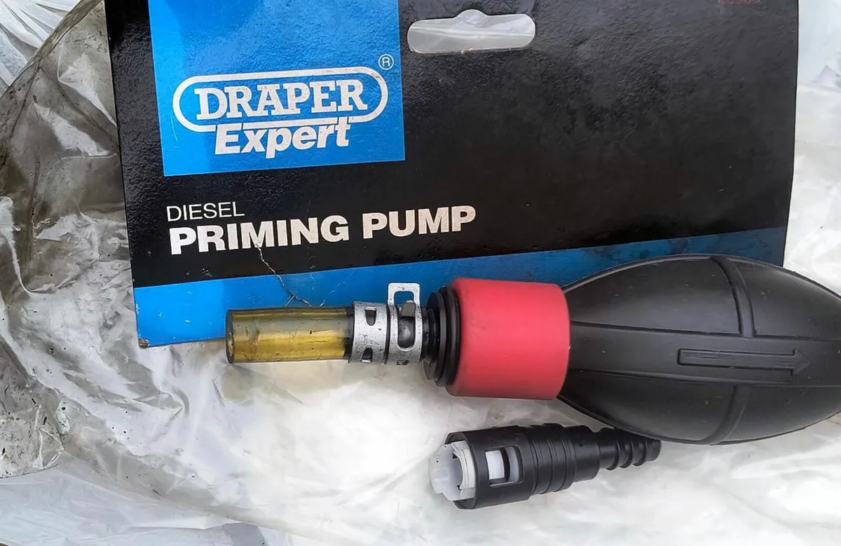 Fuel Diesel pump Hand bulb Delivery FREE - Image 1