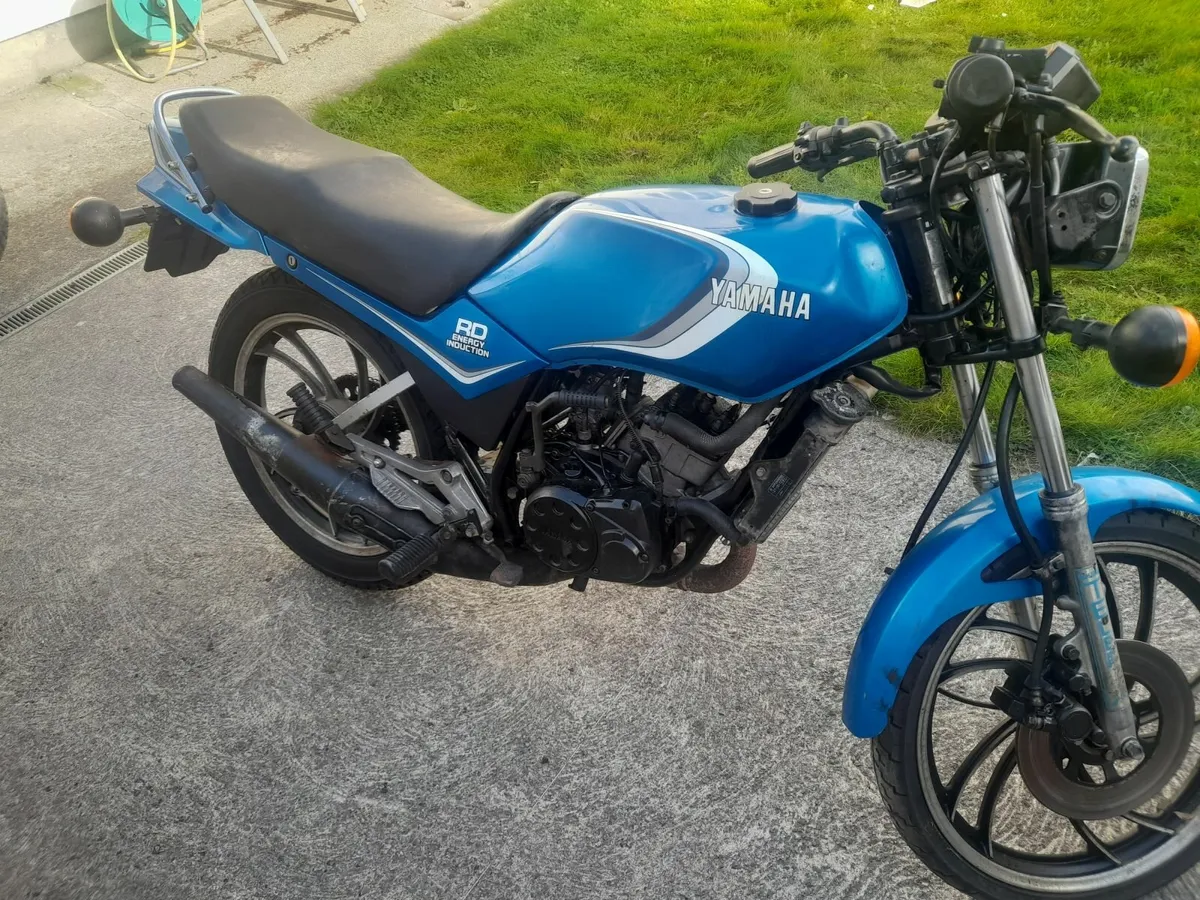 Yamaha RD125LC  1984 - Image 1