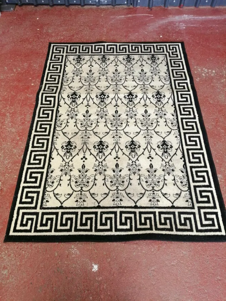 Rug - 150 x 210 Rectangle - Image 3