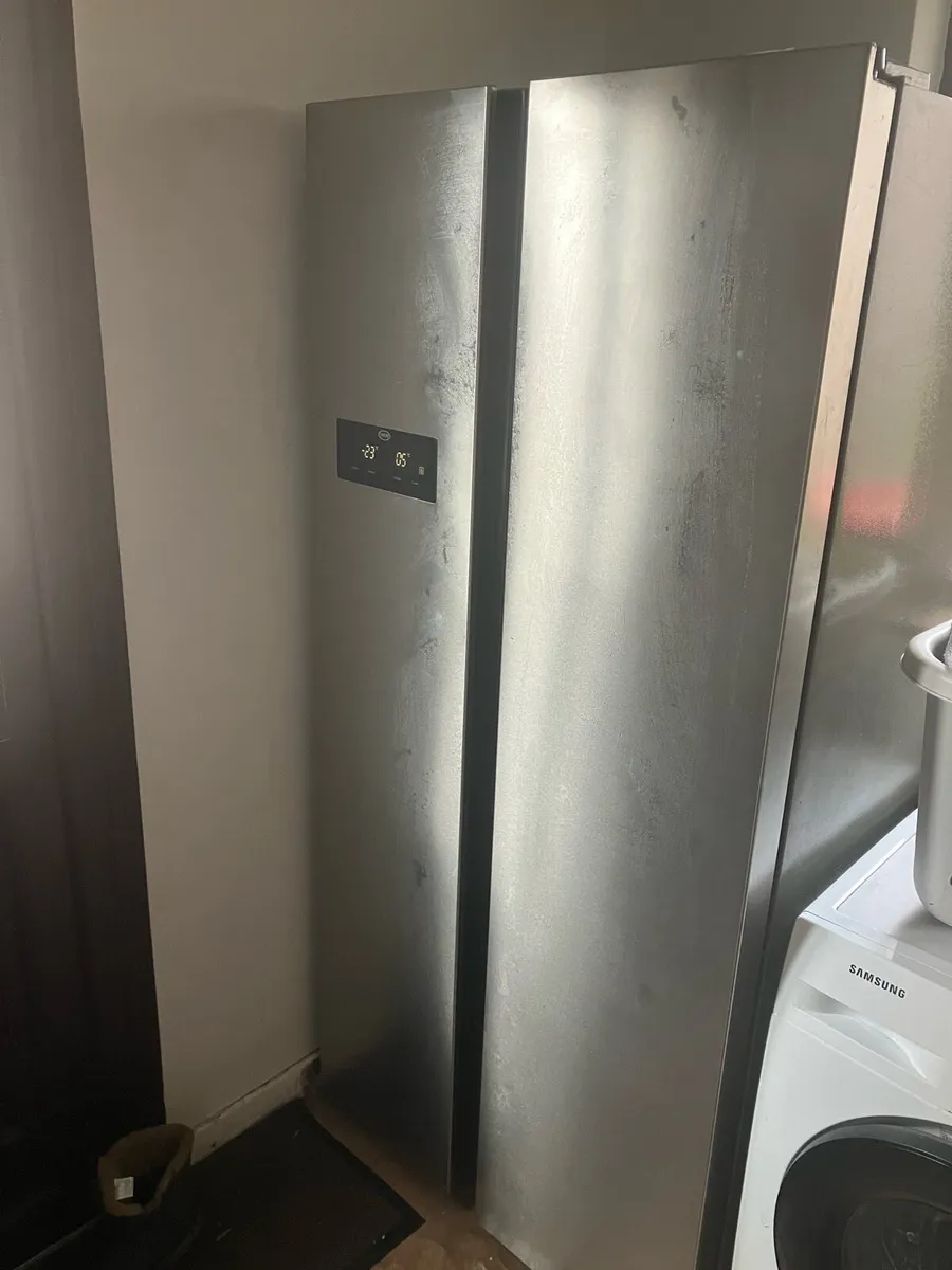 Large American Fridge Freezer - Image 1