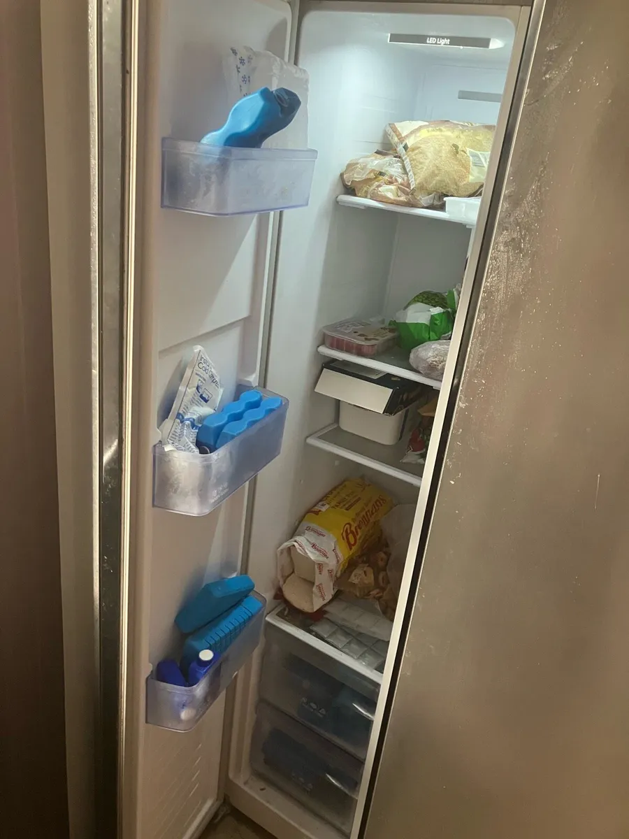 Large American Fridge Freezer - Image 4