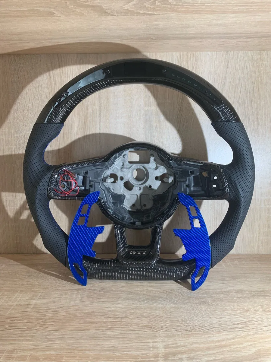 Golf gti steering wheel - Image 1
