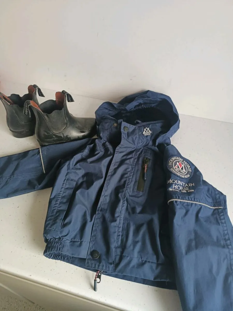 Kids horse riding clothes - Image 1