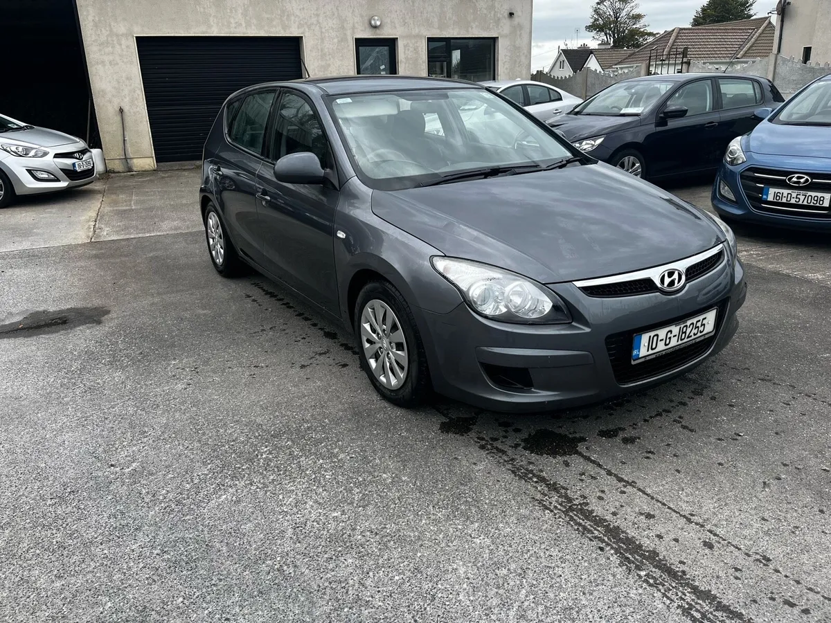 2010 Hyundai i30 1.6 diesel - Image 1