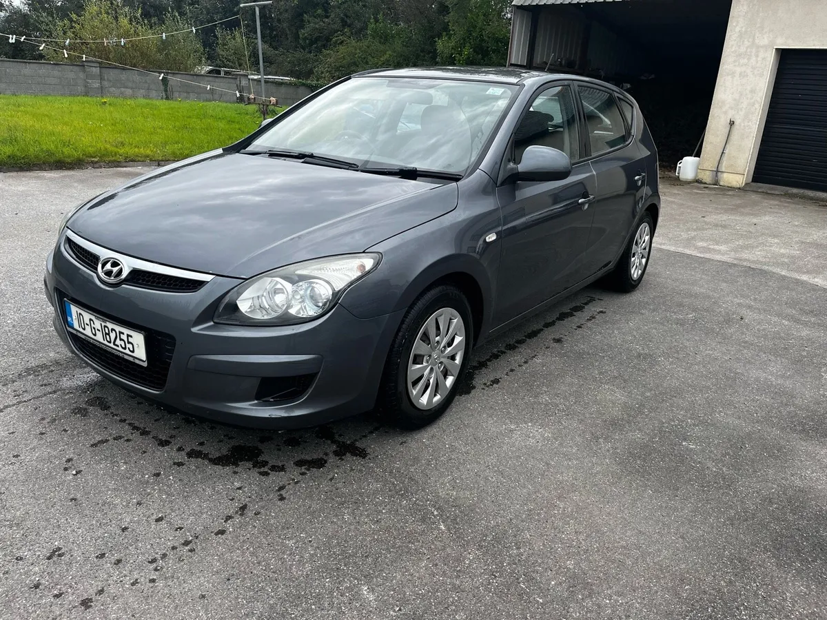 2010 Hyundai i30 1.6 diesel - Image 2