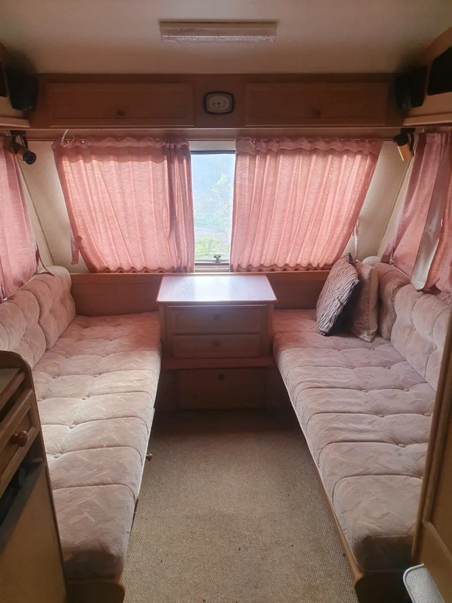 4 berth caravan - Image 2
