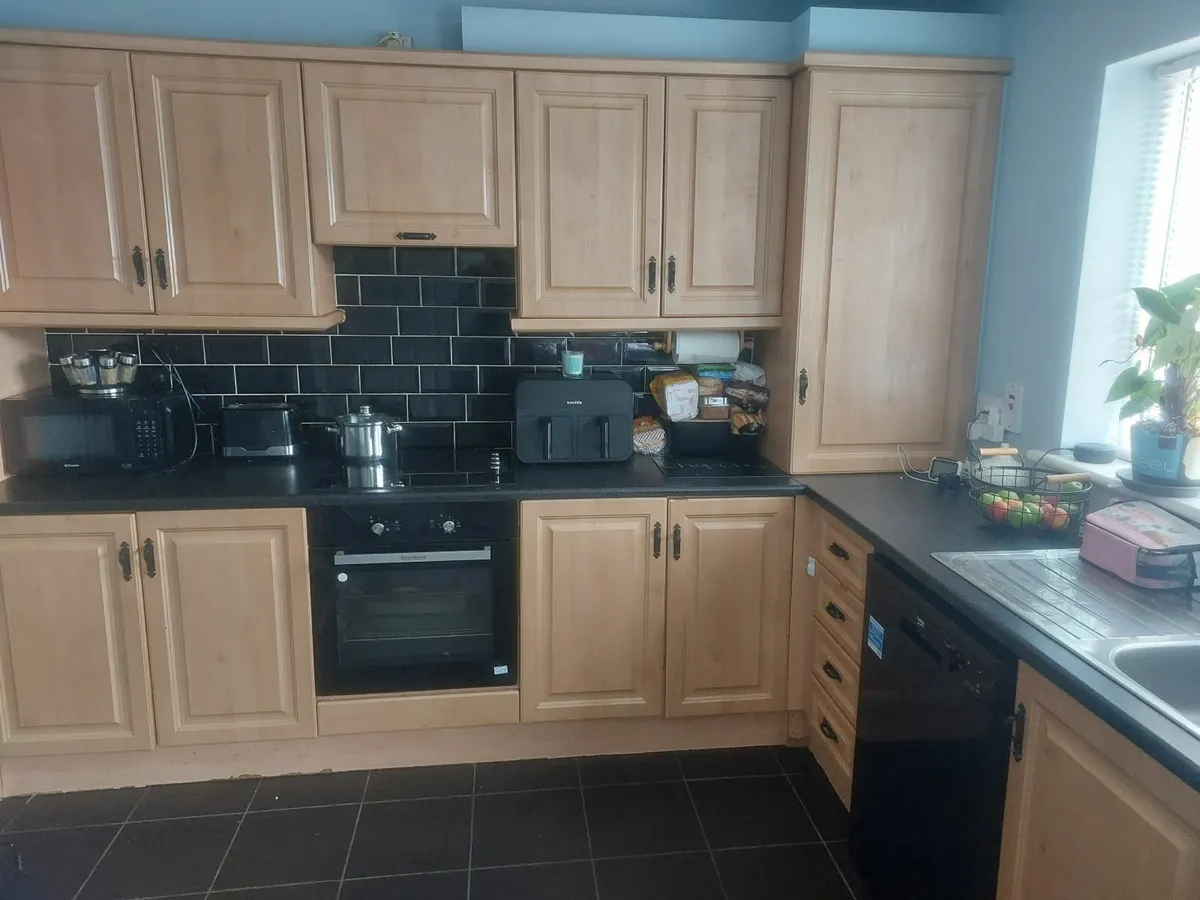 kitchen - Image 1
