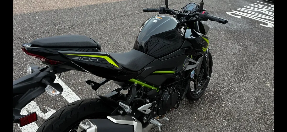 Kawasaki Z400 - Image 4