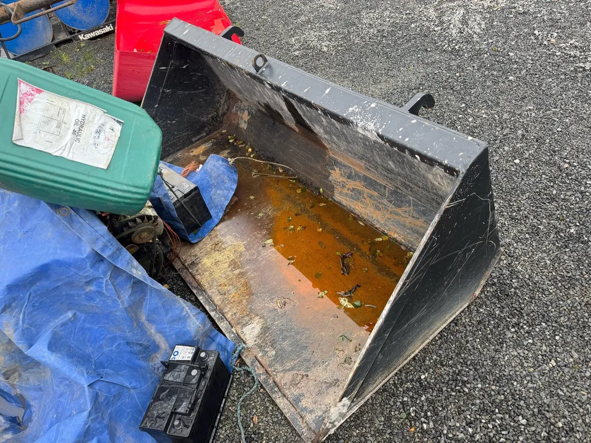 6 foot loader bucket - Image 2