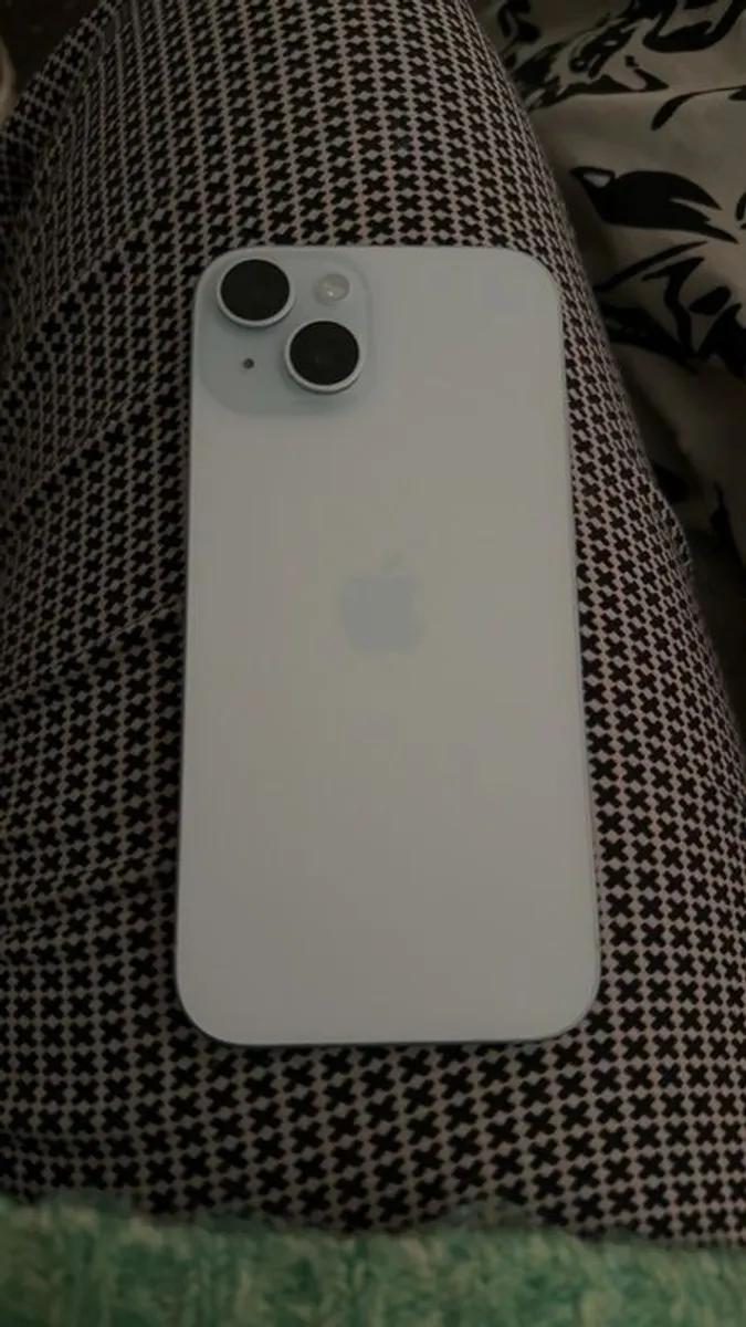 iphone 15 - Image 1