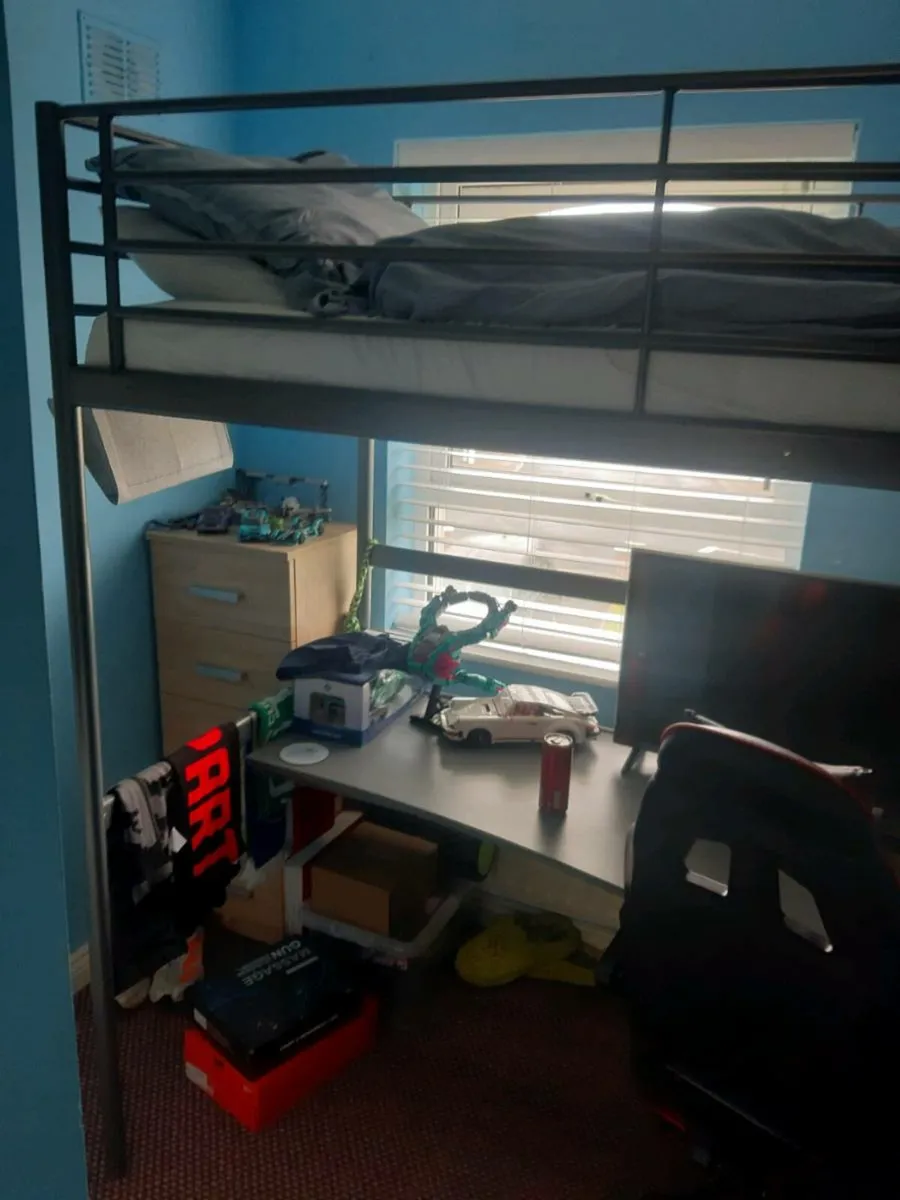 Bunk bed with gaming table all in one - Image 1