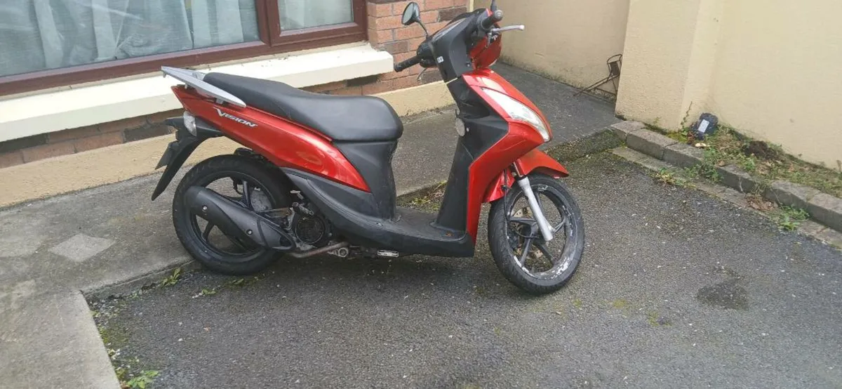 110 cc Scooter - Image 3