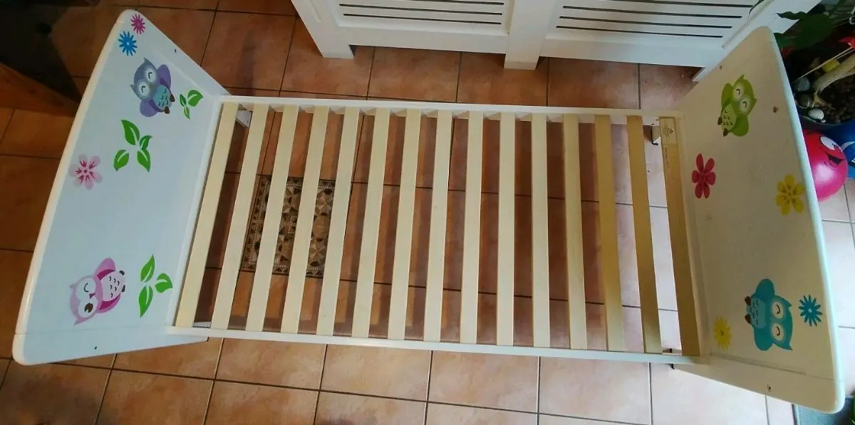 Babylo Sienna cot bed - Image 4