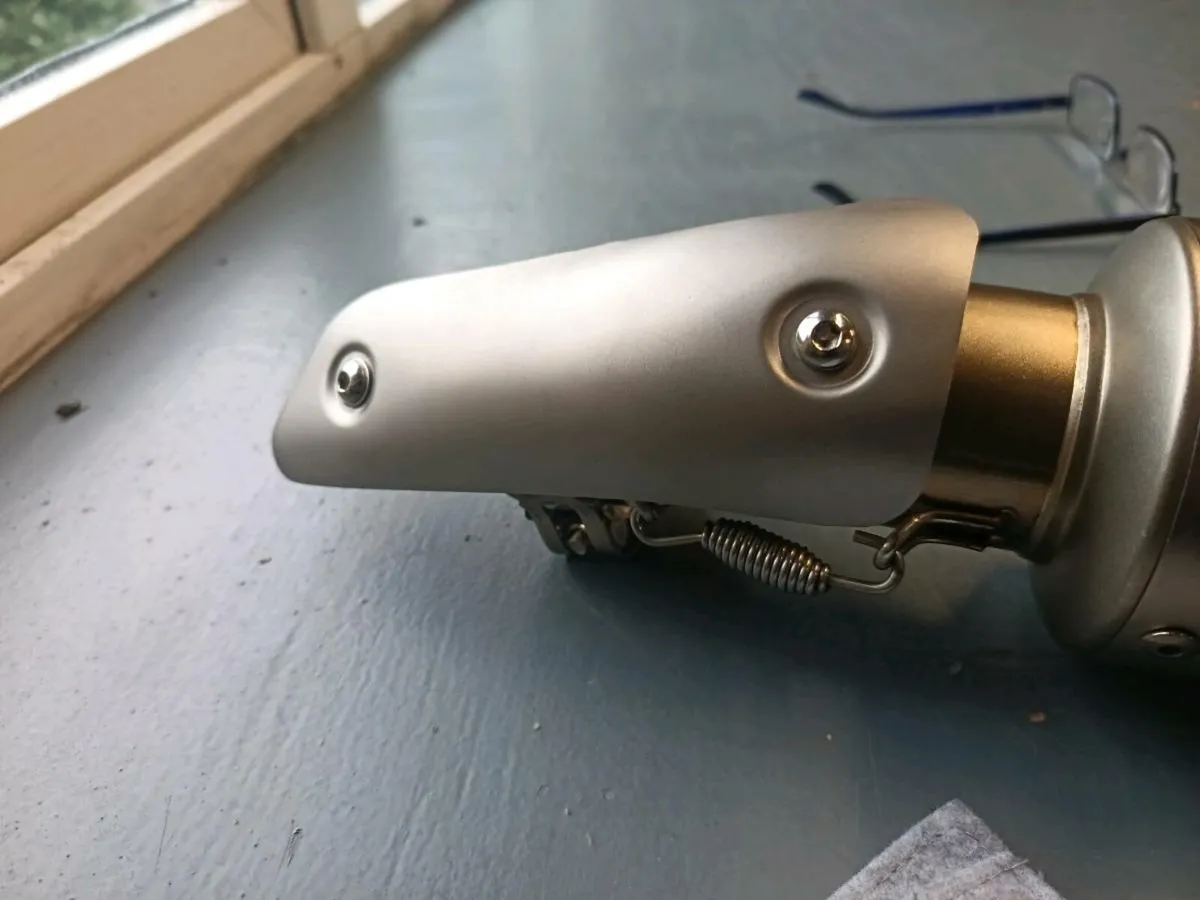 Suzuki GSX-R exhaust pipe - Image 4