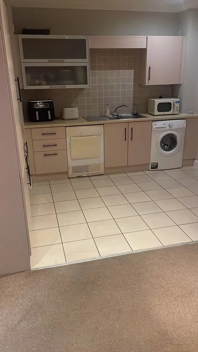 Clothes dryer - Image 1