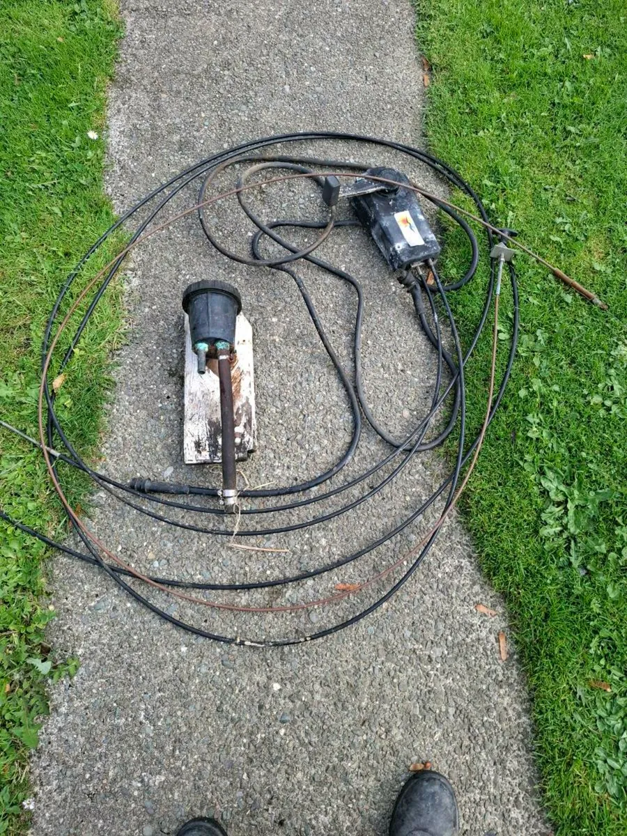 Volvo penta 18 hp - Image 2