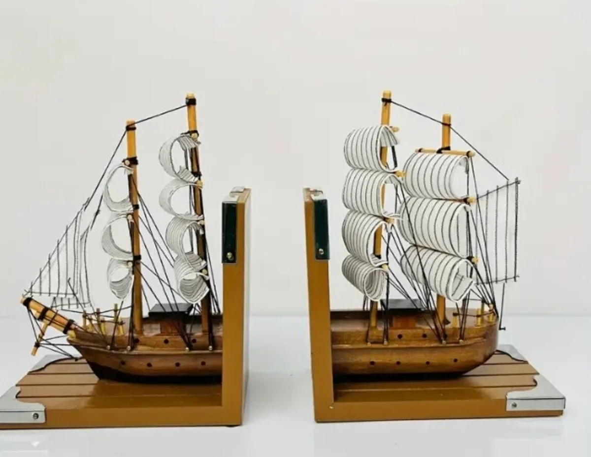 Shipping boat themed bookends free postage